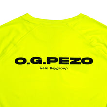 Lade das Bild in den Galerie-Viewer, O.G.Pezo x Pazar x Hässig – Kein Boygroup Jersey V3 – Neongelb
